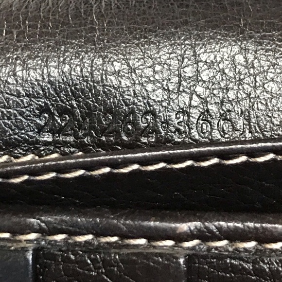 GUCCI Guccissima Leather Wallet on Chain 🔥 - Picture 9 of 17